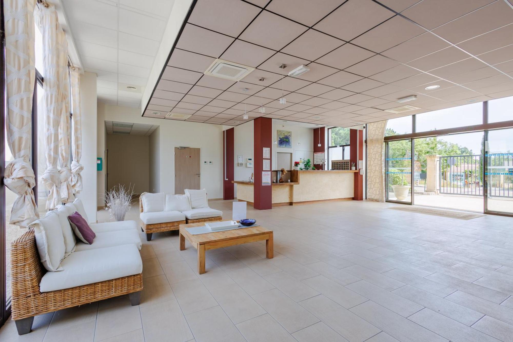 Residhotel Residence Pont Du Gard Remoulins Ngoại thất bức ảnh