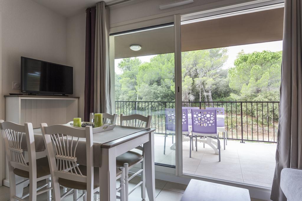 Residhotel Residence Pont Du Gard Remoulins Phòng bức ảnh